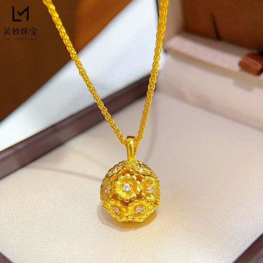Daisy Hydrangea Flower Pendant Necklace With Zircon